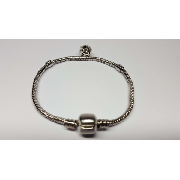 Bracelet with one talisman, model 13, pandora type